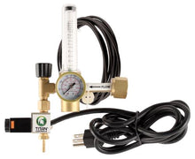 Load image into Gallery viewer, Titan Controls® CO2 Regulator
